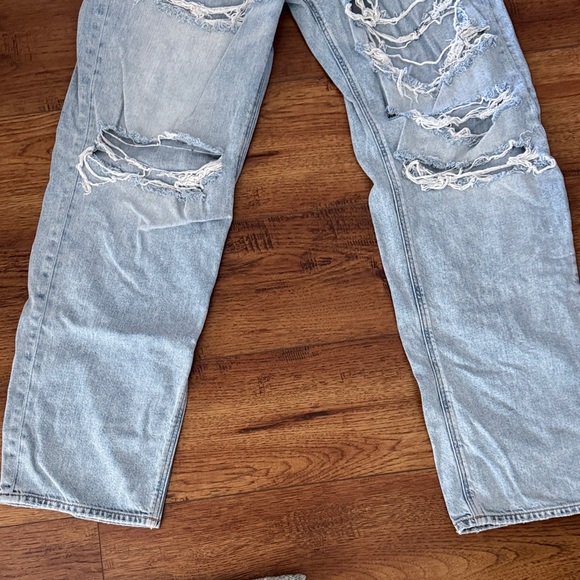 American Eagle Outfitters Light Blue Baggy Jeans - Picture 4 of 10